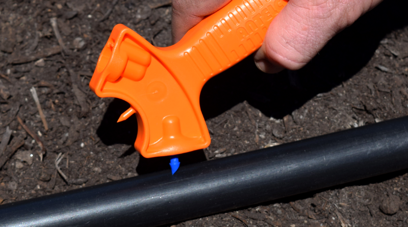 DripMate® Tool installing SPEC Drip™ Self-Piercing Emitter