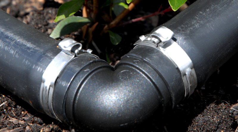 Stainless Steel Clamp on 25 mm Elbow